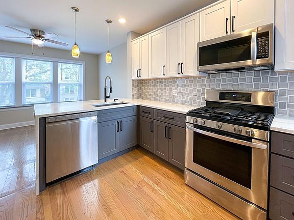 5th image of 3218 W Olive Ave APT 3A
