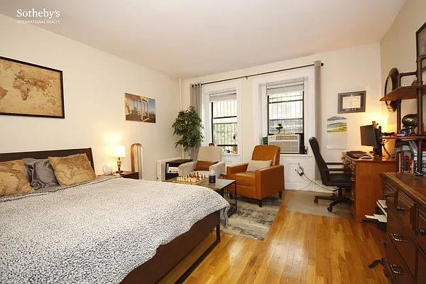 Rented by Sotheby's International Realty | media 2