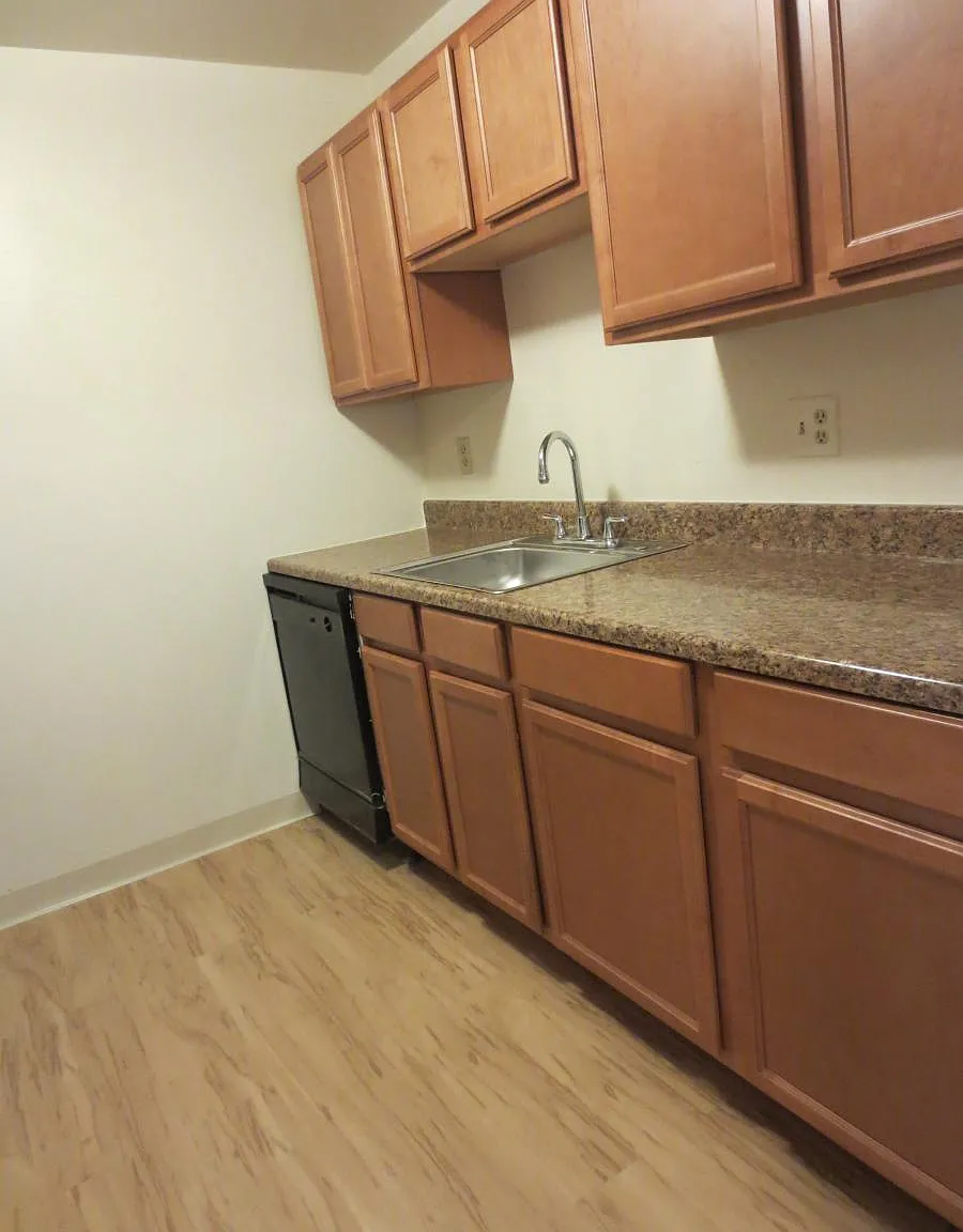 6350 Forward Avenue — Photo 3