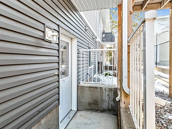 2nd image of 204 6th Ave