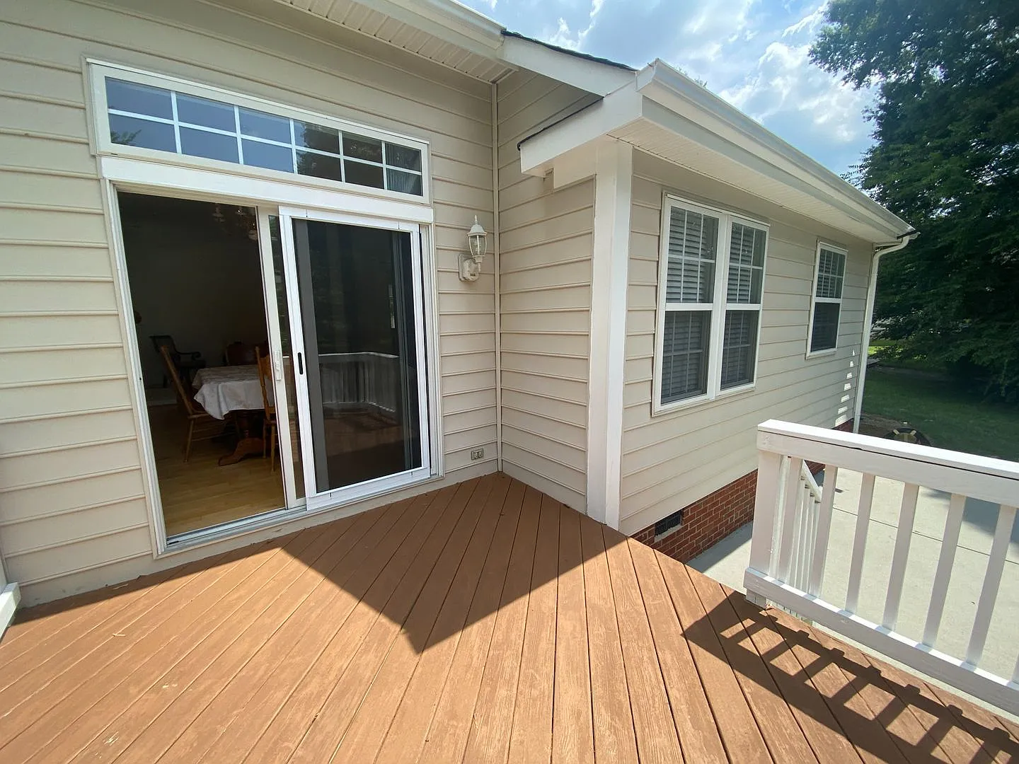 Room in 3 Bedroom Home at Blueshot Ct — Photo 2
