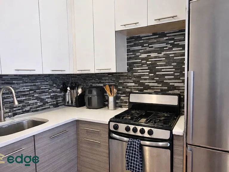 1803 Atlantic Ave #2D — Photo 2
