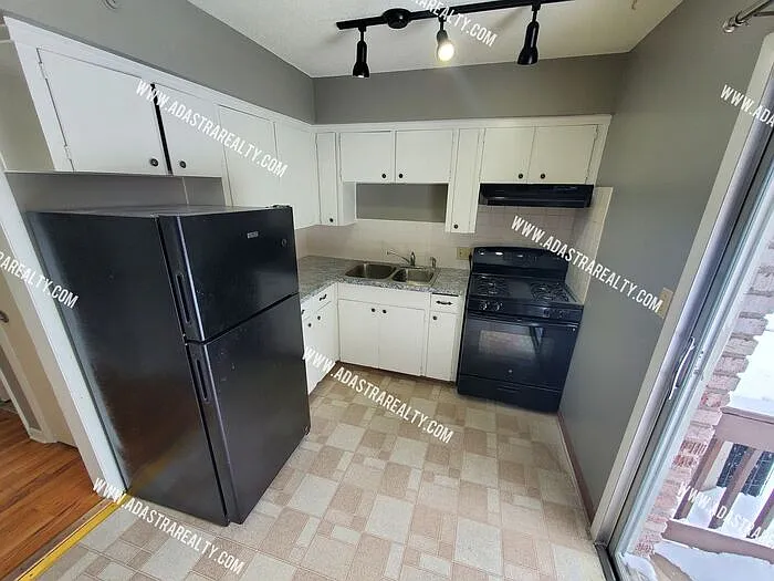 1716 E Cedar St #3 — Photo 8