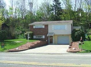 749 Colonial Manor Rd, North Huntingdon, PA 15642