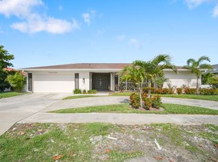 3916 Doral Dr, Rocky Point, FL 33634
