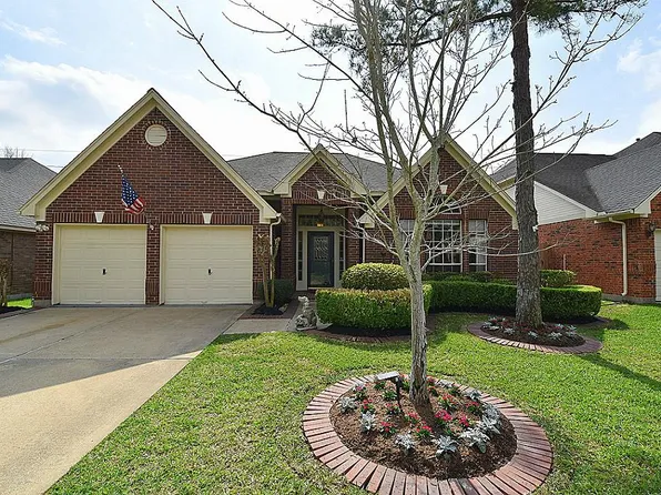 17211 Crown Meadow Ct, Houston, TX 77095