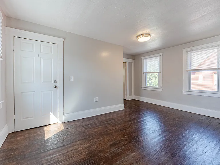 5515 Bridge Ave — Photo 9