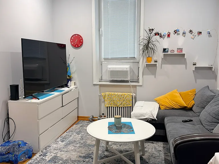 2036 Harman St #4 — Photo 1