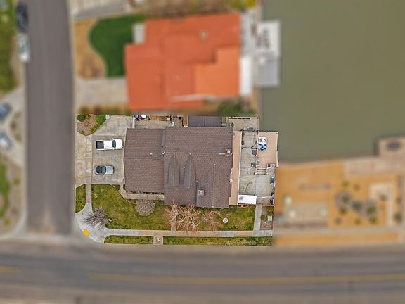 4th image of 17987 Mariner Dr