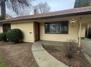 217 S 18th Ave #A, Yakima, WA