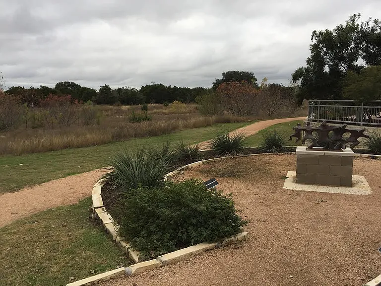 Scenic Jogging Trails in Neighborhood