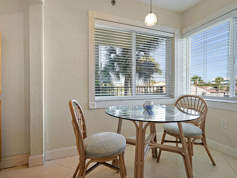 275 Palm Ave #C201 — Photo 17