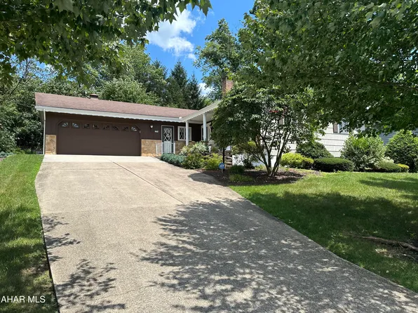 113 Linden St, Hollidaysburg, PA 16648