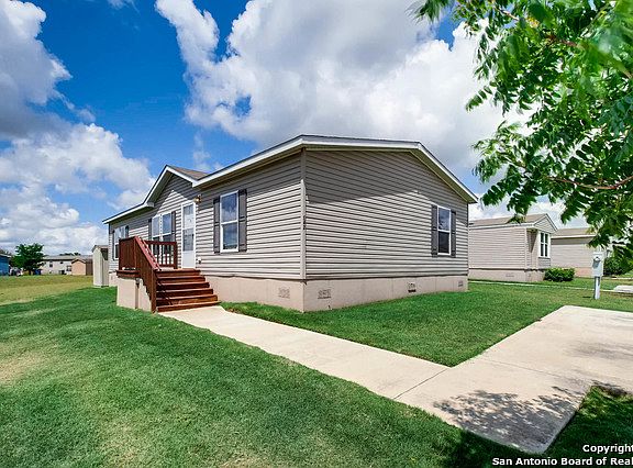 2nd image of 142 Indian Grass Dr