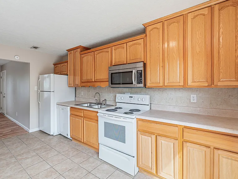 4801 Cannon Ridge Dr #C — Photo 7