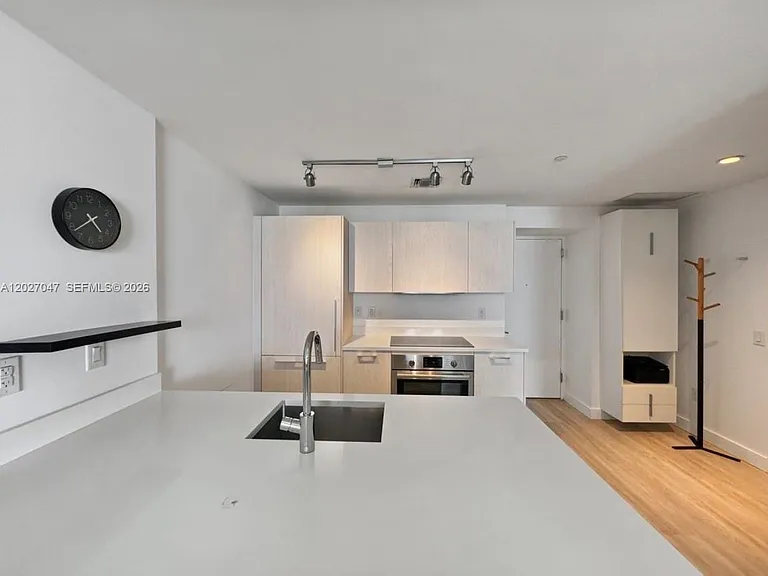 501 NE 31st St #1804 — Photo 7