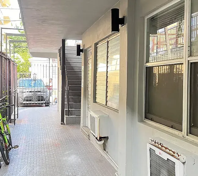 719 Euclid Ave #4 — Photo 2