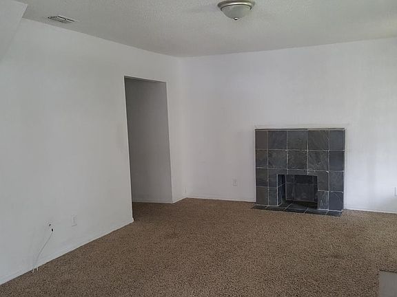 4th image of 1552 Hamilton St