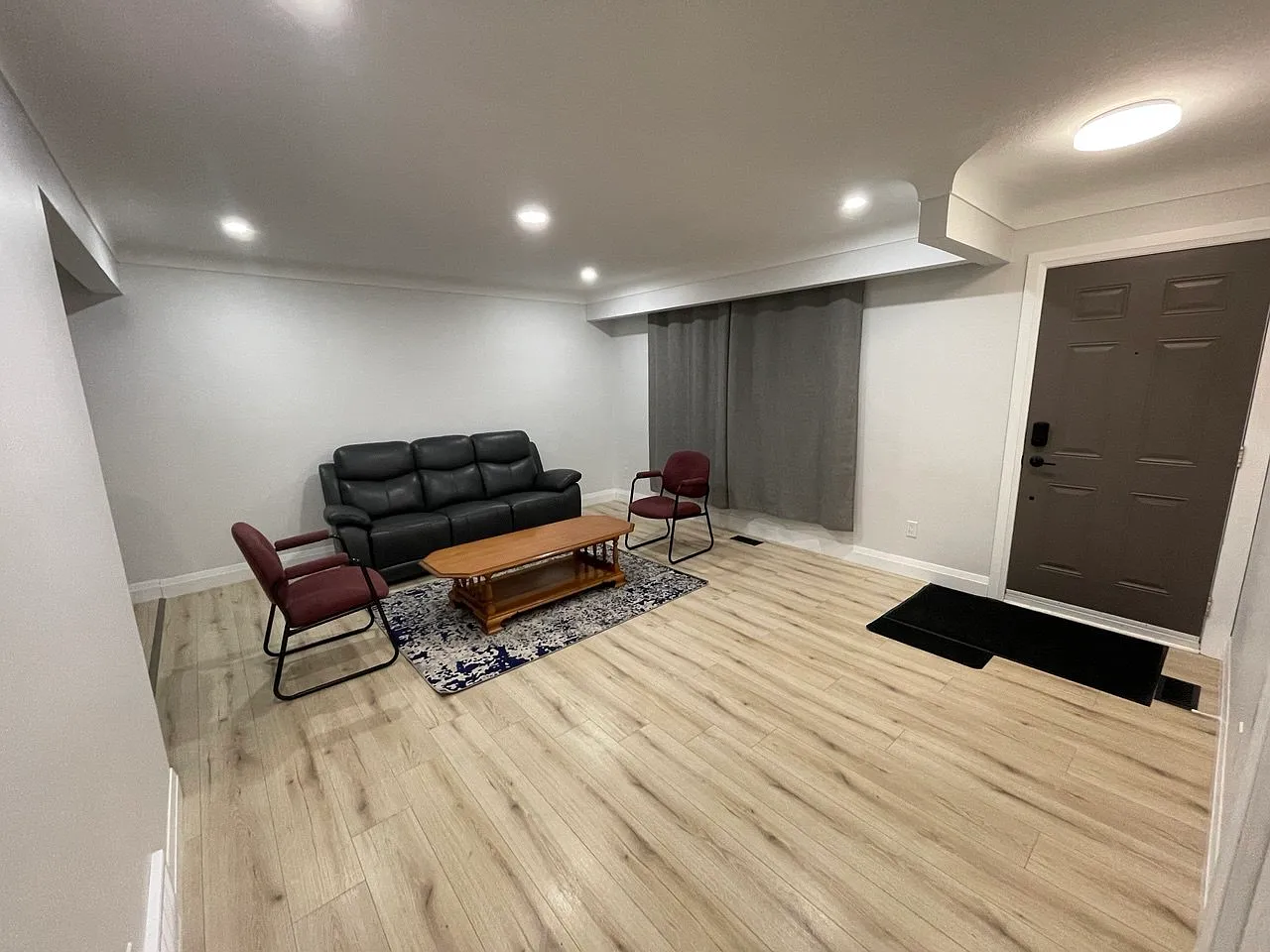 6 bed, $750 — Photo 4