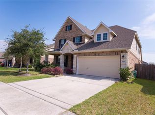 2815 Lost Maples Dr, Pearland, TX 77584