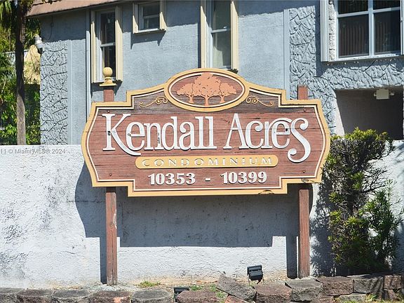 2nd image of 10395 N Kendall Dr APT V8