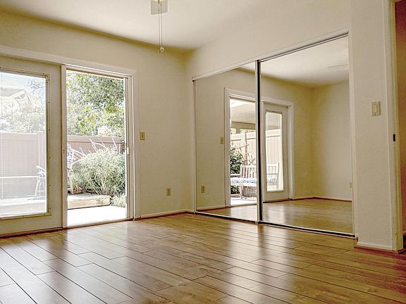 4th image of 587 Moses Ln