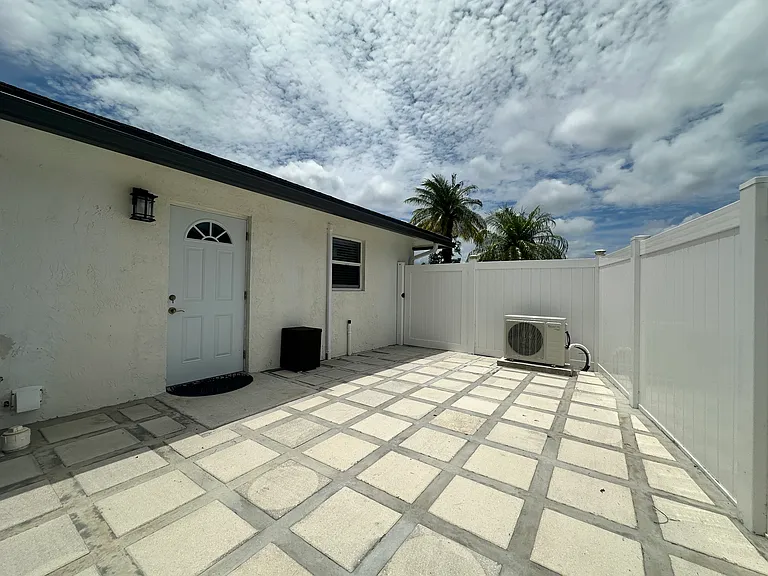 193 Sunflower Cir — Photo 2