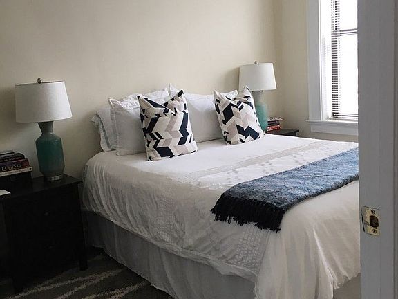 5th image of 74 Montague Pl APT 06