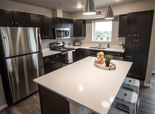 Grand Crossing, Waterloo, IA 50701