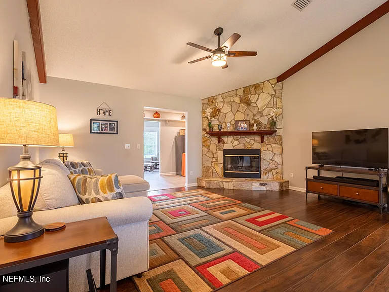 4610 Saddlehorn Trl — Photo 13