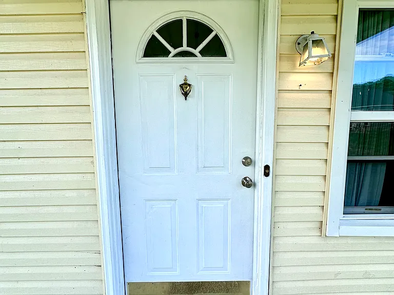340 Pine Haven Rd — Photo 2