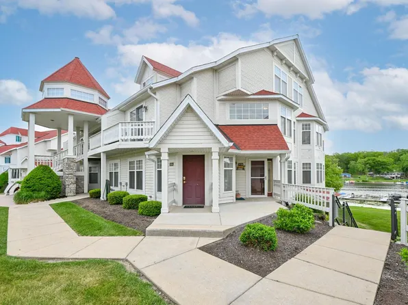 2126 Landings LANE, Delavan, WI 53115