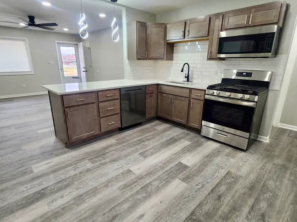 201 E Russ Ave, Mishawaka, IN 46545