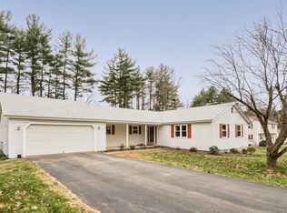 10 Crabapple Ln, Chelmsford, MA 01824