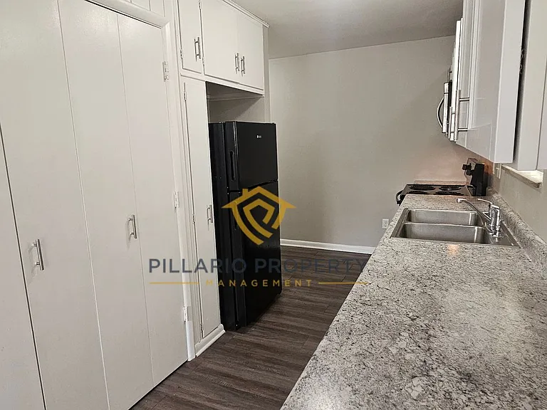 1424 Campbell Ave — Photo 19