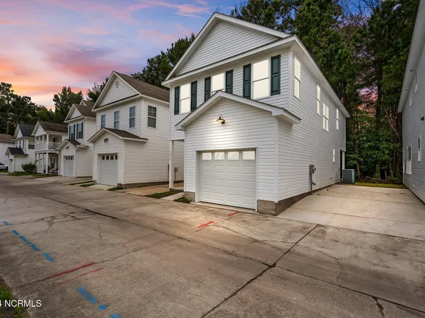 3214 Belmont Circle, Wilmington, NC 28405
