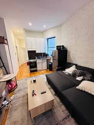 Rented by Point NYC | media 10