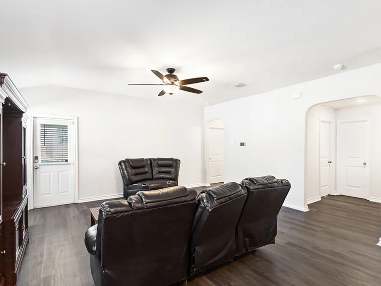 7451 Hercules Point — Photo 11