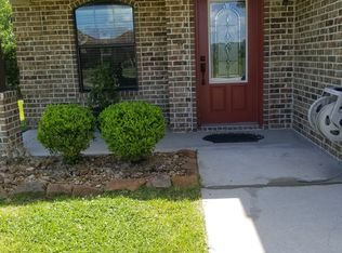 11169 Country Ln, Beaumont, TX 77705