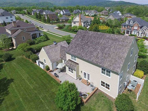 2nd image of 6441 Woodbourne Ln