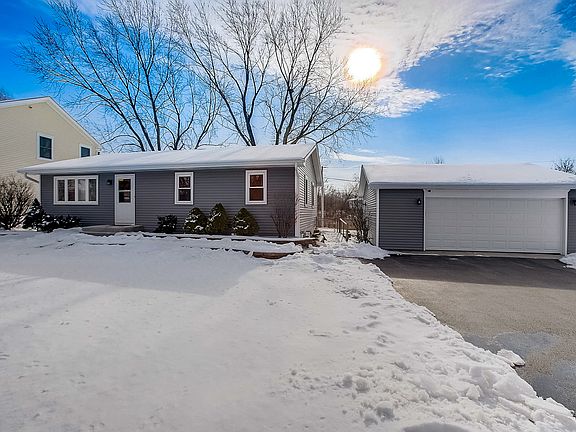 2nd image of 22045 W Calvin Dr