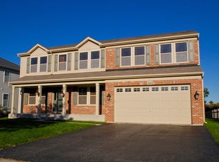 333 Hawthorn Ln, Antioch, IL 60002