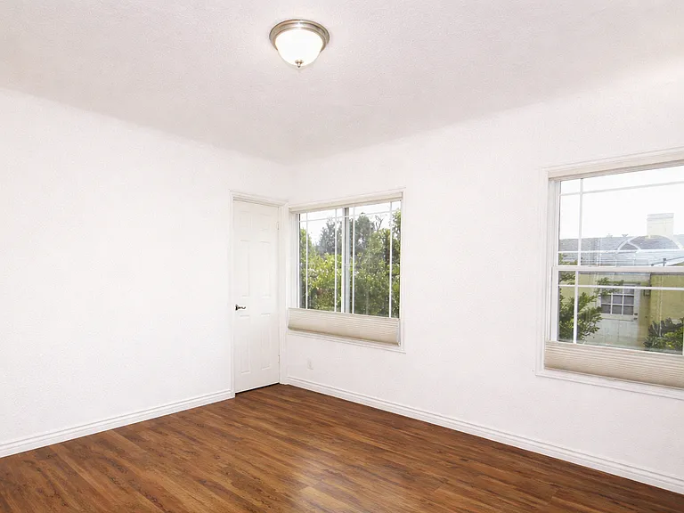 3440 Oak Knoll Blvd #2 — Photo 19