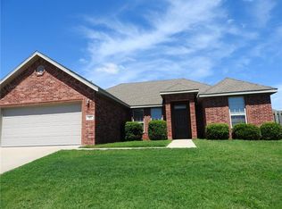 461 Novarra Dr, Centerton, AR 72719