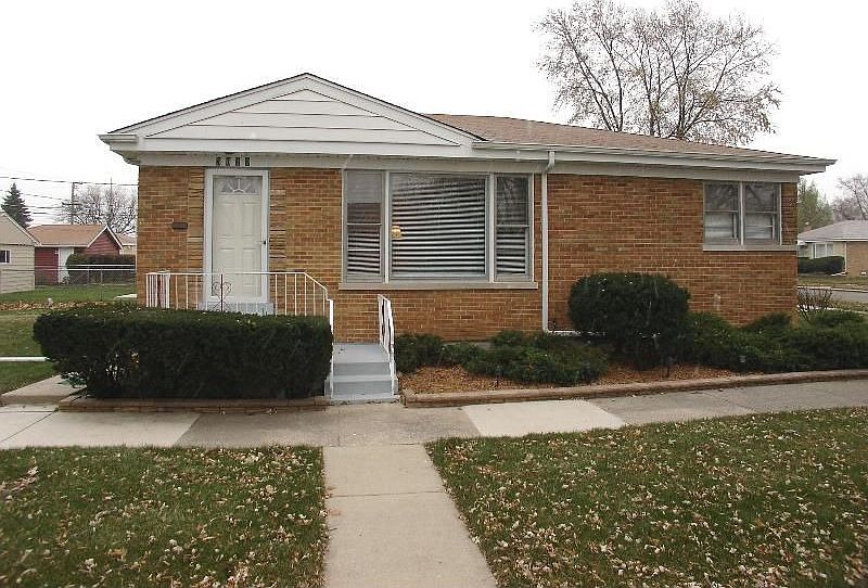 1st image of 3019 Wilcox Ave