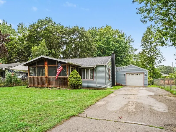 204 Southway St, Augusta, MI 49012