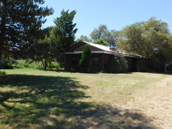110 W Illinois St, Texhoma, OK 73949
