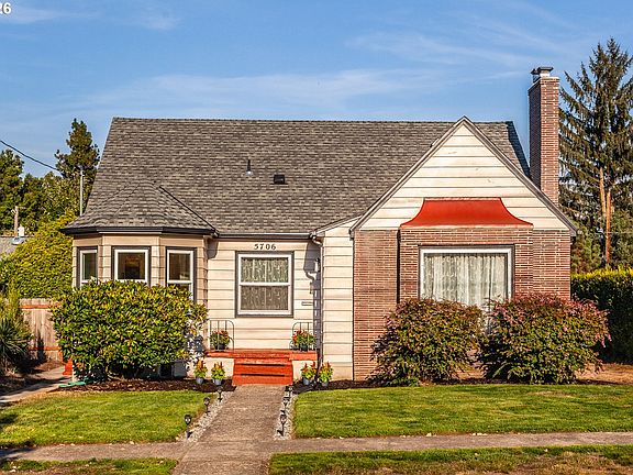 2nd image of 5706 NE 35th Pl