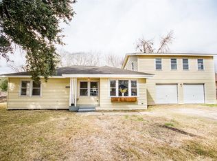 3210 Hillsdale St, La Porte, TX 77571