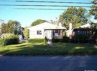 4372 Howe Rd, Wayne, MI 48184